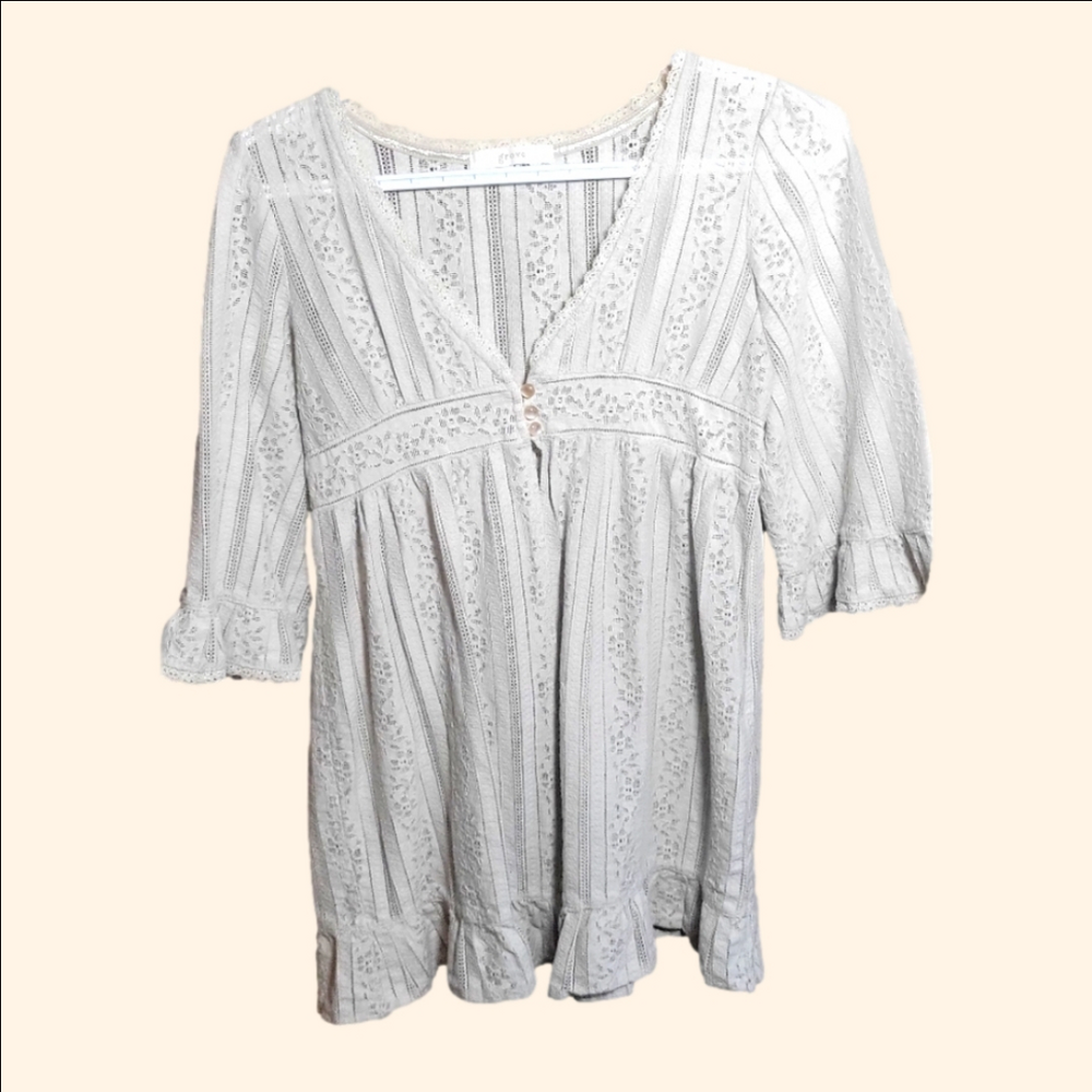 Grove Victorian style lace Elbow length sleeve cardigan medium cream sheer